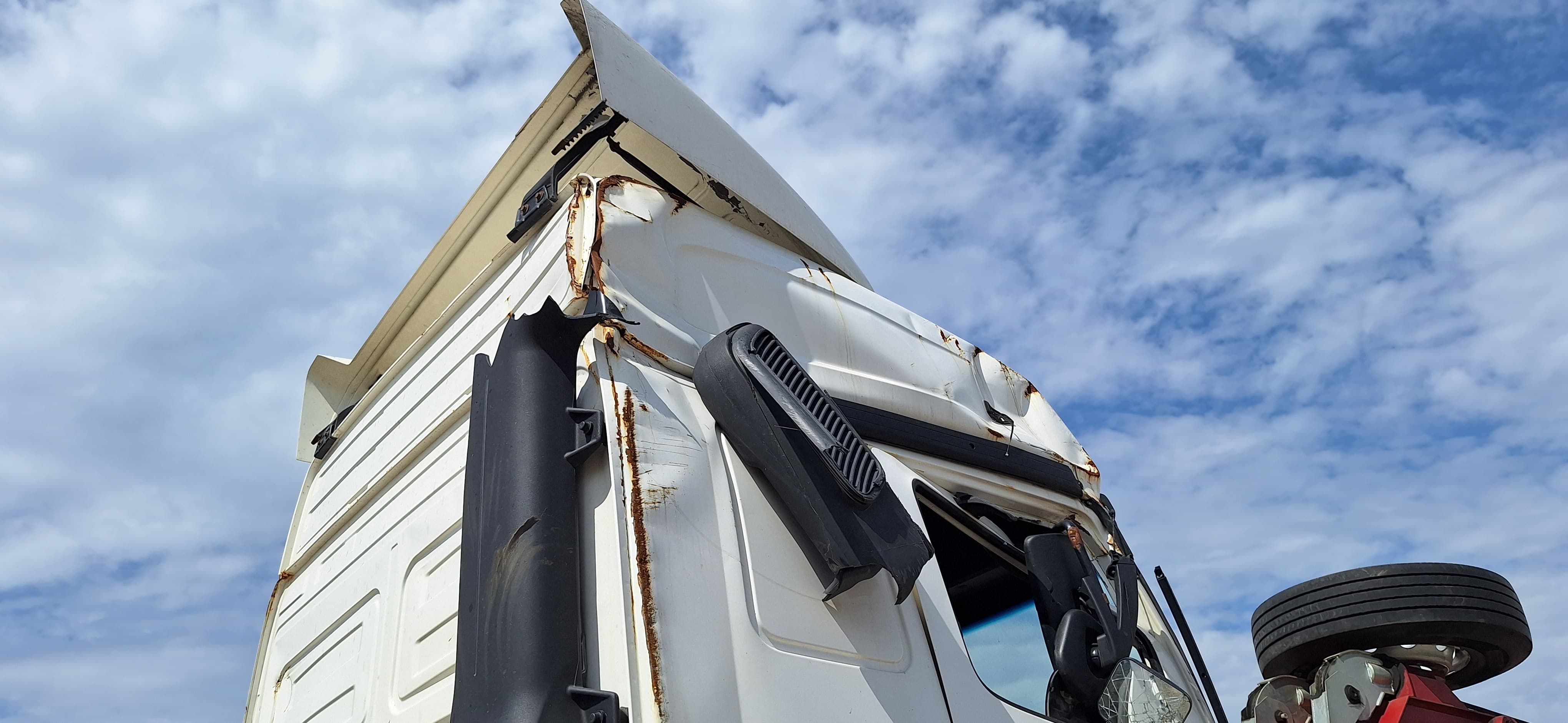 КамАЗ 5490 4x2 Седельный тягач 2017 г. - фото 16